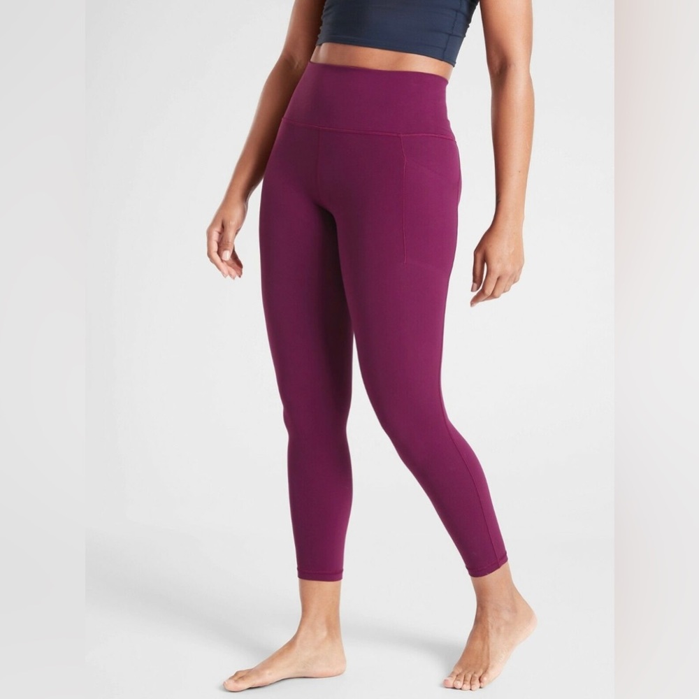 Athleta Salutation Pocket II 7/8 Tight in Powervita Size S